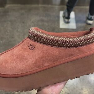 UGG Women's Tazz Slippers - size 9